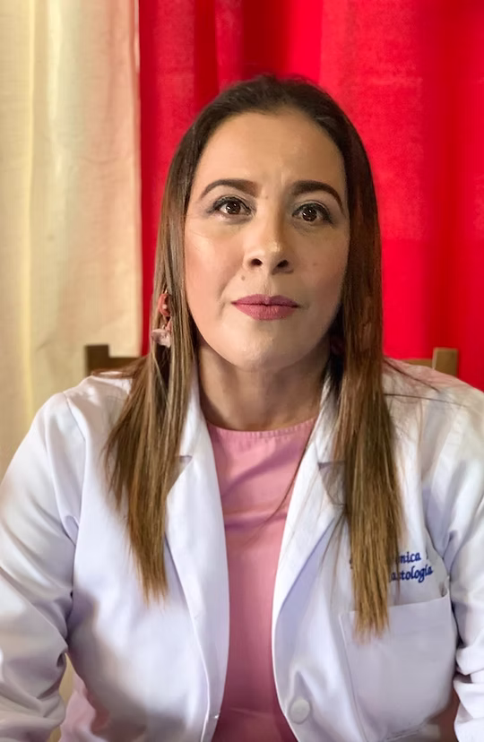 Dra. Verónica Avilés